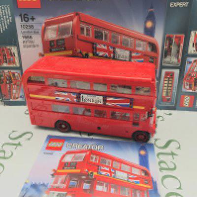 A Lego London Bus #10258 With Box And Manual. Appears To Be Complete. This Lost Cannot Be Posted In House. (2).