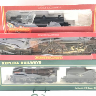 3 Boxed 00 Gauge Locomotives by Hornby and Replica. Boxes are Worn.