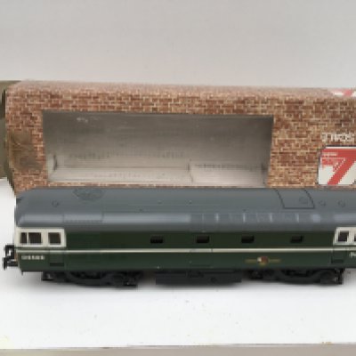 A boxed model railway locomotive 0 gauge. No 21 6576 G. In British Railways green. No reserve