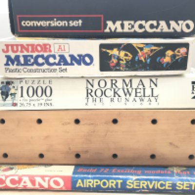 A Collection Of Meccano And Meccano Manuals. No Reserve.(6).