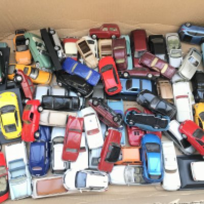 A Box Containing Loose Diecast Cars. No Reserve.