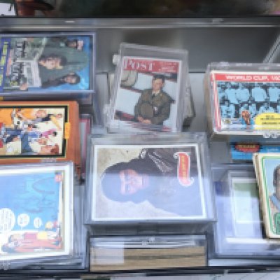 A Tin Containing Various Collectors Cards. Including Star Wars. Planet Of The a Apes. Home Alone 2. Mad And Topps Footballer. No Reserve.