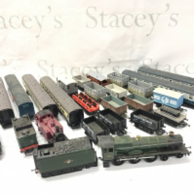 A Collection of 00 Gauge Locos. Wagons. Coaches. Buildings Etc.