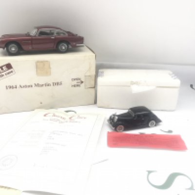A Boxed Franklin Mint 1964 Aston Martin DB5 (A/F) And 1/24 Scale And A 196 Jaguar MK IV Saloon 1/3 Sale. No Reserve.