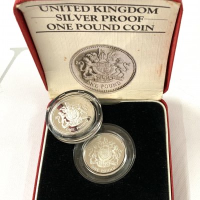 1983 First Issue 1 coin x 2 (A)