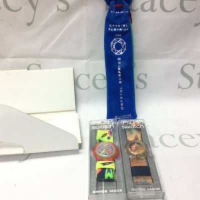 A 1994 crystal surprise swatch watch still sealed along with two pop swatch watches in cases. Postage B NO RESERVE