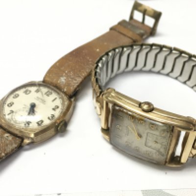 Two 9ct gold Gents Wristwatches . Postage category A