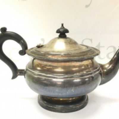 A 20th century hallmarked silver tea pot by A.E Poston & Co , 16cm tall. Postage category B