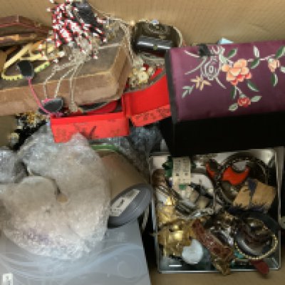 A large collection of mixed costume jewellery.