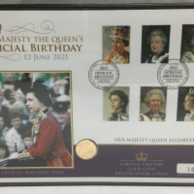 A 2021 limited edition gold coin presentation cover commemorating the birthday of Queen Elizabeth II. Shipping category A.