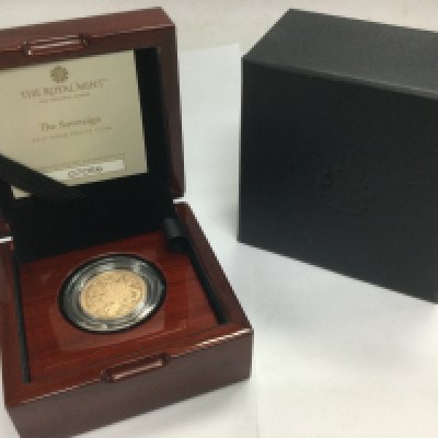 A cased 2022 gold proof sovereign. Shipping category A.