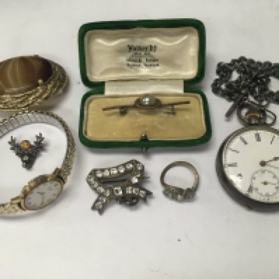 A silver case pocket watch and a small collection of jewellery.