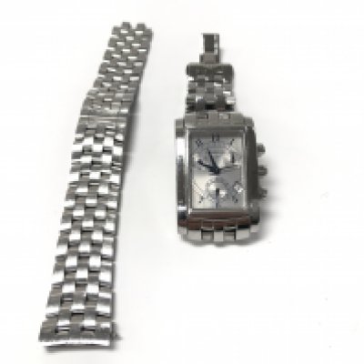 A gents Longines stainless steel chronograph calendar wrist watch. Running. Comes with spare strap. Postage B