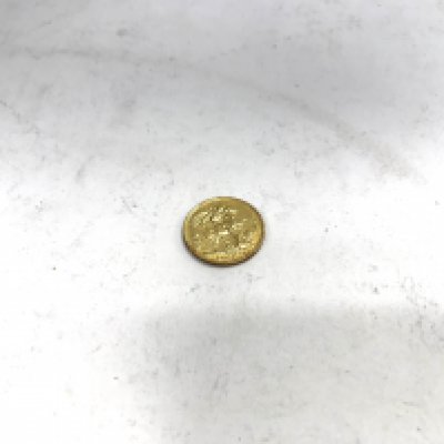 An 1899 full sovereign.