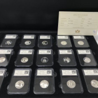 A silver coin set of 26 silver proof slapped coins. 2018 United Kingdom A - Z silver 10p coin set.