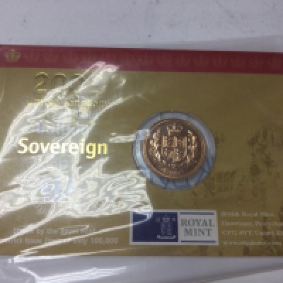 A 2002 full sovereign on card.Postage A