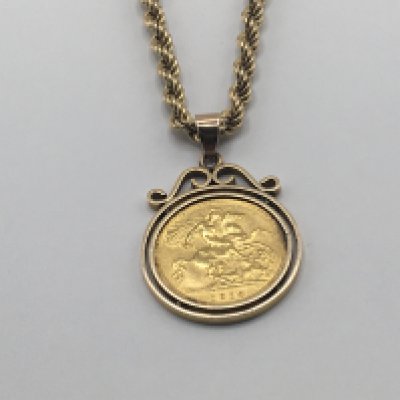A gold half sovereign dated 1914 in a pendent mount with attached 9carat gold rope chain total weight 17g