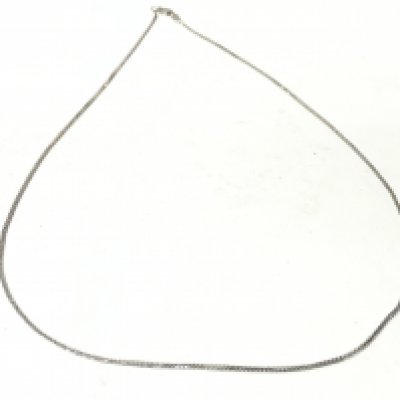 A 9ct white gold chain. 2.29g Postage A