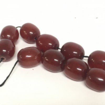 Cherry amber beads, 44g in total. Postage category A- NO RESERVE