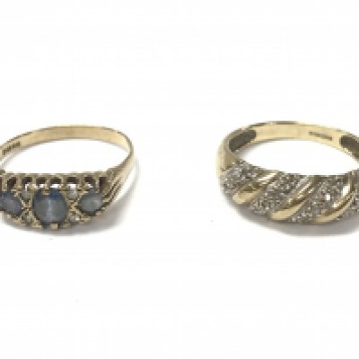 Two 9ct gold rings. A diamond and sapphire ring m 1/2 and a diamond chips ring size n 1/2. 4.82g total.