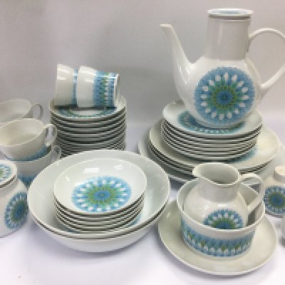 A mid 20th Century design Noritake tea and dinner service in Bahama pattern. Shipping category D. NO RESERVE