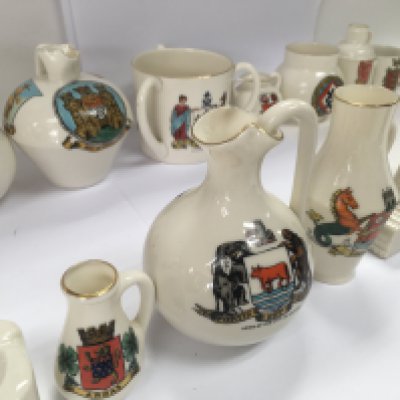 A collection of 35 items of WH goss ware with various crests and model shapes.