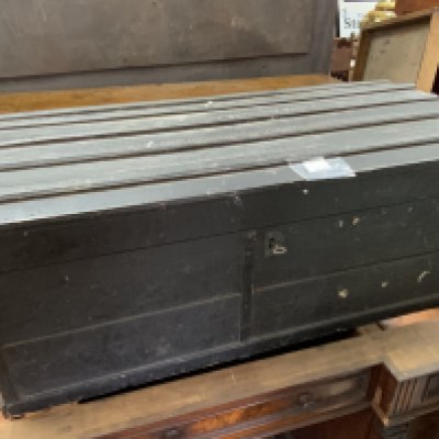 A Vintage domed topped luggage trunk. 88cm x 41cm x 45cm. NO RESERVE