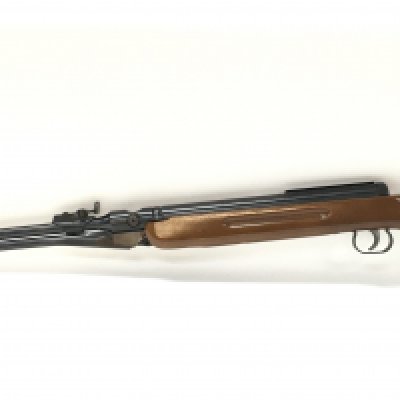 A vintage BSF Model 55 Air rifle, made in West Germany. 115cm long. This lot cannot be posted