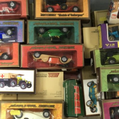 A large collection of boxed Matchbox models of Yesteryear mainly the last British made series other boxed die cast models of Yesteryear all boxed. (2)