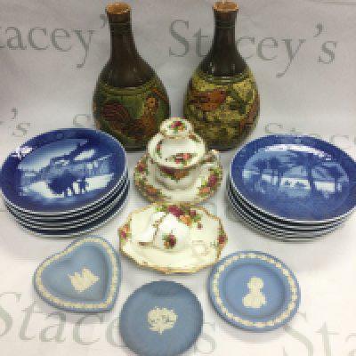 Two Victorian pottery vases decorated with birds, approx height 23.5cm, Royal Albert Old Country Roses items, Wedgwood jasperware and other items. Shipping category D. NO RESERVE