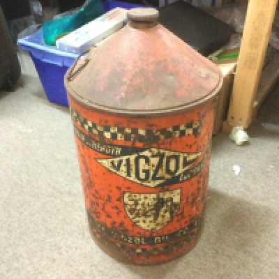 A rare vintage Vigzol 5 gallon oil drum. Shipping category D.