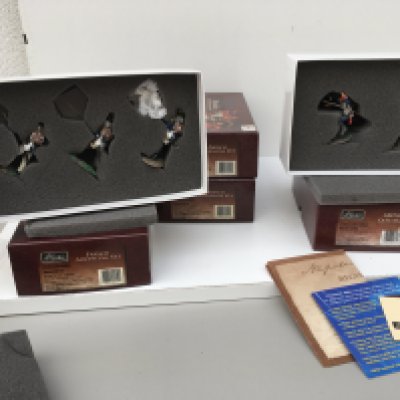 4x boxed Minature military models by Britain in the Napoleonic wars series. Features 3 of 00152 French Advancing set and 17298 French casualties.