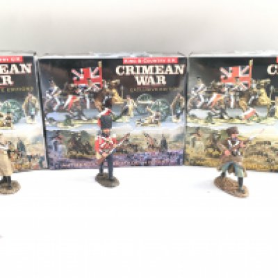 3 X Boxed King And Country Crimean Figures.Russian Standing. Coldstream Guardsman And Russian Gunner.