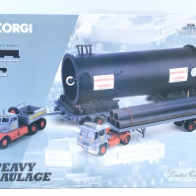 A Boxed Corgi Heavy Haulage Sunter Brothers Guy Invincible Long Platform Trailer #31014.