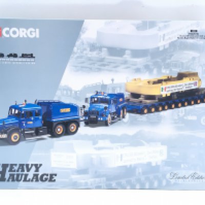 A Boxed Corgi Heavy Haulage Pickfords Scammell Contarctor. #18002.