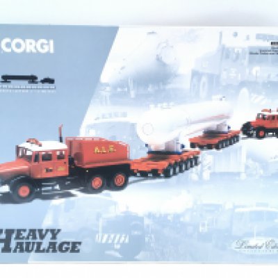 A Boxed Corgi Heavy Haulage A.L.E. Scammell Contractor #31013.