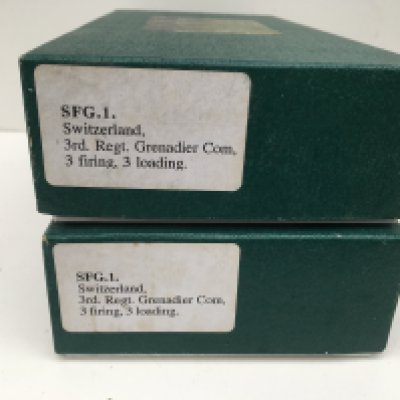 2x boxed set Minature military model sets by Frontline Figures featuring SFG1 3rd Grenadiers. 12 figures in total. Limited edition with certificate. No reserve.