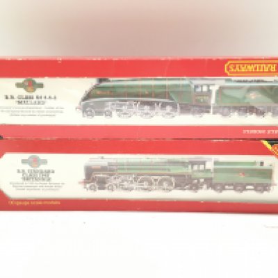 2 X Boxed Hornby 00 Gauge Locomotives. A B.R. Class A4 4-6-2 Mallard And A B.R. Standard Class 7P6F Britannia. No Reserve.