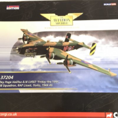 A Boxed Corgi Aviation Archive Handley Page Halifax B.III LV607. #AA37204 No Reserve.