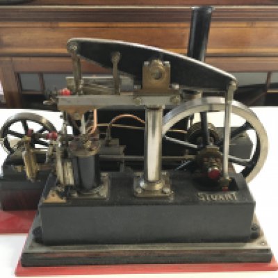 A Stuart Turner Ltd Live Steam Beam Engine. Approx size Height 33Cm. Length 50Cm. This Lot Cannot Be Posted.