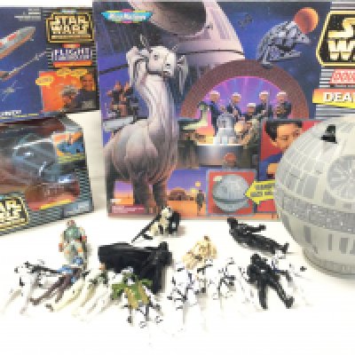 A Collection of Modern Star Wars Figures/ ships Etc. Ideal For Spate Parts Etc.(2).