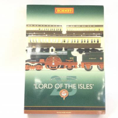 A Boxed Hornby 00 Gauge Lord Of The Isles Set #R2560.