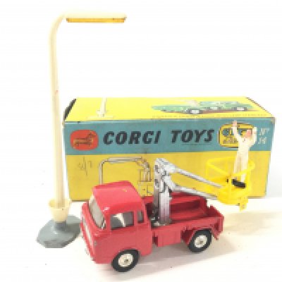 A Boxed Corgi Gift Set #14 Hydraulic Tower Wagon With Lamp Standard.