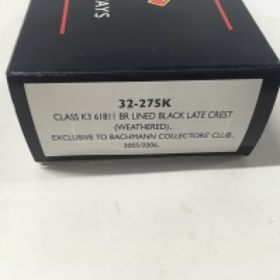 A boxed 00 gauge model railway locomotive by Bachmann 32.275k. Weathered BR lined Black late crest. DCC ready. No reserve