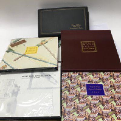 A collection of great Britain year books together with a collection of books of booklets.