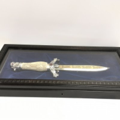 A cased collectors viking dagger (39cm long), made in Germany. This lot cannot be posted