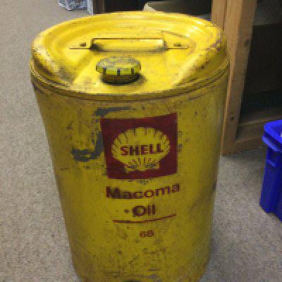 A vintage Shell 5 gallon drum of oil Macoma