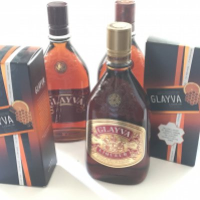 Five bottles of Glayva Scottish whisky Liquor two boxed 500ml bottles a d three one litre boxes. (5)