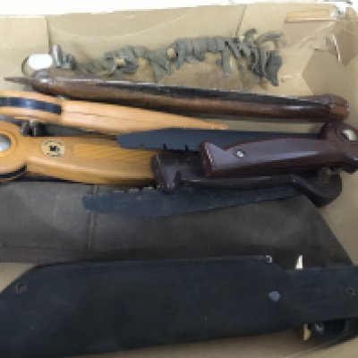 Vintage garden tools and knives including a Spanish Inox Albacete hunting knife. This lot cannot be posted