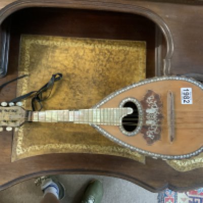 A S.Sgroi Mancuso Bowlback Mandolin, made in Napoli Italy (D)